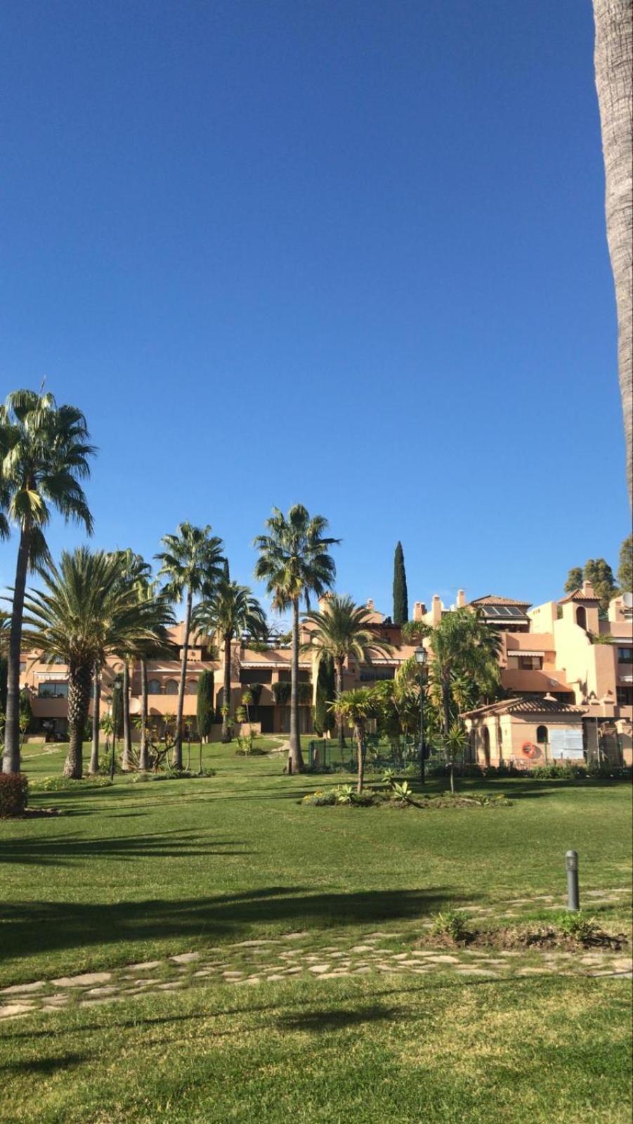 La Cartuja Del Golf Apartment Estepona Ngoại thất bức ảnh